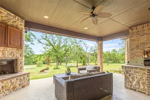 108 Oak Creek Dr, Springtown, TX 76082 - Photo 19