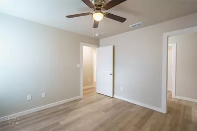 328 Colorado Street, Abilene, TX 79601 - Photo 13