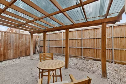 2010 Via Corona, Carrollton, TX 75006 - Photo 37