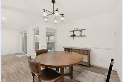 2010 Via Corona, Carrollton, TX 75006 - Photo 11