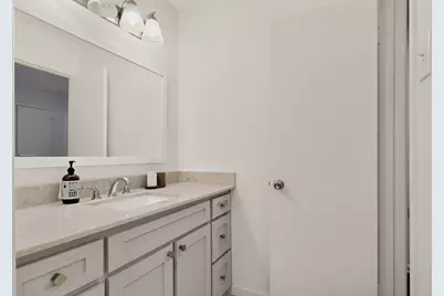 2010 Via Corona, Carrollton, TX 75006 - Photo 27