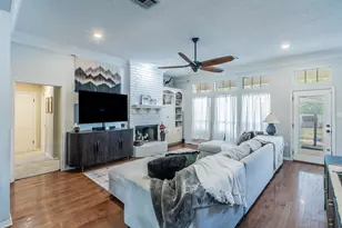 9505 Lost Trails Dr, Waco, TX 76712 - Photo 3