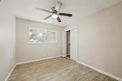 213 W Dorris Drive, Grand Prairie, TX 75051 - Photo 17