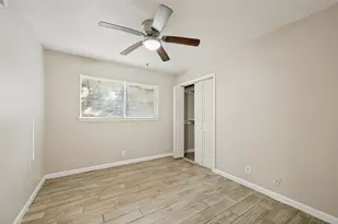 213 W Dorris Dr, Grand Prairie, TX 75051 - Photo 17