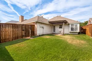 1110 Emily Ln, Carrollton, TX 75010 - Photo 25
