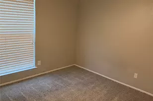 1262 Valencia Ln, Lewisville, TX 75067 - Photo 11