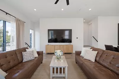 1865 Summit Avenue #105, Dallas, TX 75206 - Photo 7