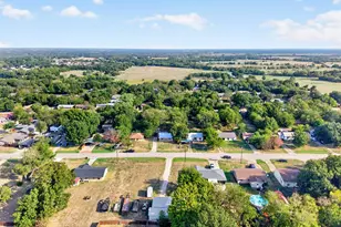 708 E High St, Wills Point, TX 75169 - Photo 37