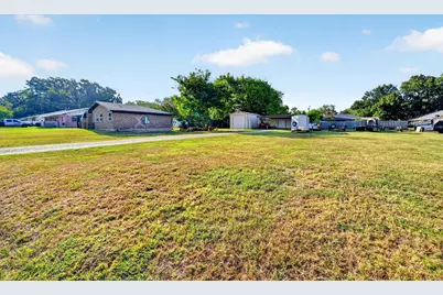 708 E High Street, Wills Point, TX 75169 - Photo 33