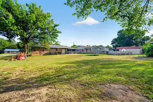 708 E High St, Wills Point, TX 75169 - Photo 31