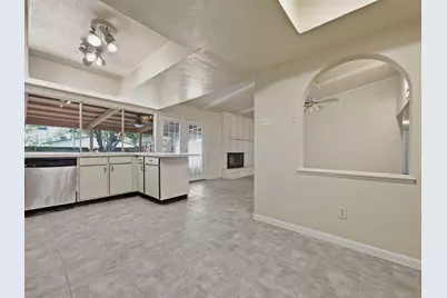 1000 Windy Meadow Drive, Plano, TX 75023 - Photo 5