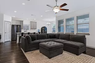 1387 Bonanza Ln, Lewisville, TX 75077 - Photo 3