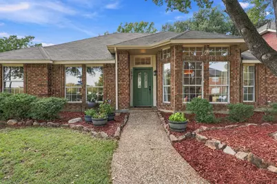 2801 Buena Vista Court, Carrollton, TX 75007 - Photo 5