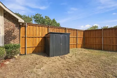 2801 Buena Vista Court, Carrollton, TX 75007 - Photo 29