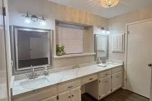 917 Clearview Dr, Bedford, TX 76021 - Photo 15