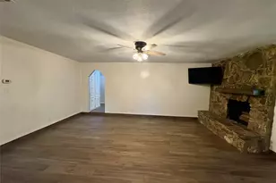 917 Clearview Dr, Bedford, TX 76021 - Photo 7