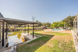 3713 Quail Run, Granbury, TX 76049 - Photo 11