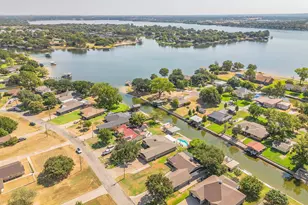 3713 Quail Run, Granbury, TX 76049 - Photo 29