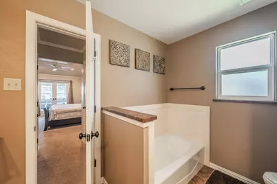 3713 Quail Run, Granbury, TX 76049 - Photo 21