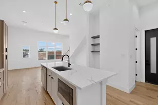 2080 Kelly Ave, Dallas, TX 75215 - Photo 3