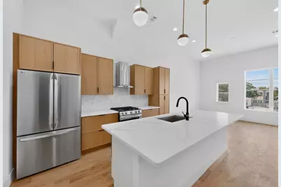 2080 Kelly Avenue #103, Dallas, TX 75215 - Photo 1