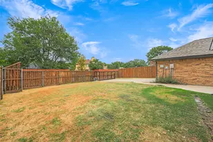 2409 Hedgeway Cir, Garland, TX 75044 - Photo 27