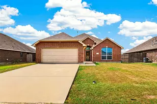 1909 Meadow Lark Ln, Royse City, TX 75189 - Photo 1