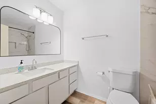 12482 Abrams Rd, Dallas, TX 75243 - Photo 11