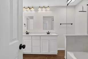 1204 Calico Ln, Arlington, TX 76011 - Photo 17