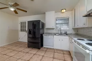 2204 Cales Dr, Arlington, TX 76013 - Photo 19