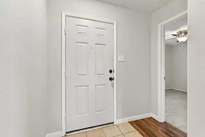 729 Rio Bravo Drive, Fort Worth, TX 76052 - Photo 3