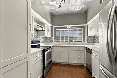 3550 Country Square Drive #304, Carrollton, TX 75006 - Photo 9