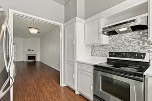 3550 Country Square Dr, Carrollton, TX 75006 - Photo 11