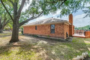 221 Meadowhill Dr, Benbrook, TX 76126 - Photo 25