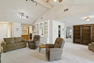 221 Meadowhill Dr, Benbrook, TX 76126 - Photo 5