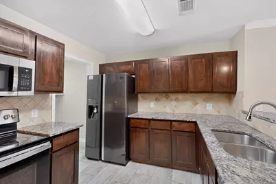 829 Summercreek Drive, Lewisville, TX 75067 - Photo 11