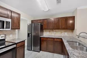 829 Summercreek Dr, Lewisville, TX 75067 - Photo 11