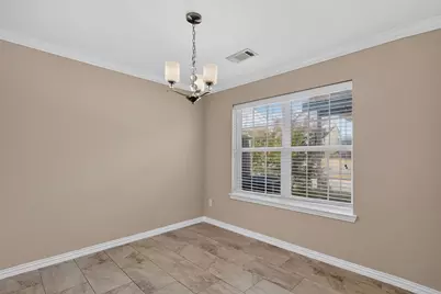829 Summercreek Drive, Lewisville, TX 75067 - Photo 9