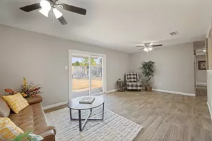 5909 Kary Lynn Dr S, Watauga, TX 76148 - Photo 3