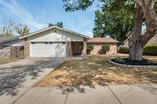 5909 Kary Lynn Dr S, Watauga, TX 76148 - Photo 1