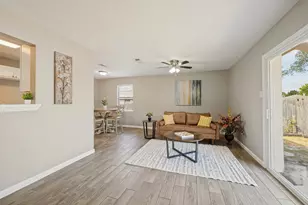 5909 Kary Lynn Dr S, Watauga, TX 76148 - Photo 5