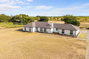 998 Bledsoe Rd, Gunter, TX 75058 - Photo 1