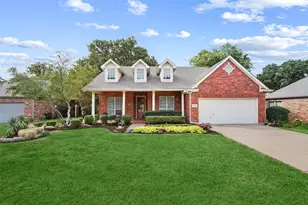 402 Brookside Dr, Lake Dallas, TX 75065 - Photo 1