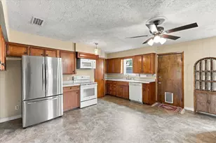 3202 Casino Dr, Dallas, TX 75224 - Photo 15