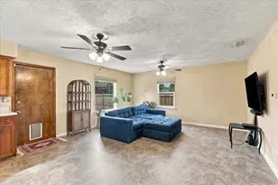 3202 Casino Dr, Dallas, TX 75224 - Photo 9
