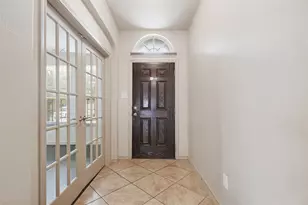 8 Mapleridge Dr, Edgecliff Village, TX 76134 - Photo 5