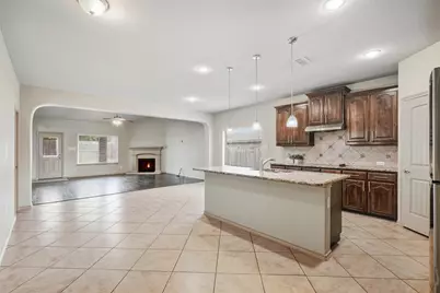 8 Mapleridge Drive, Edgecliff Village, TX 76134 - Photo 7