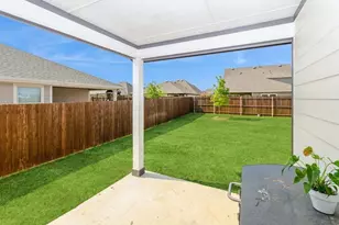 822 Amelia Ct, Pilot Point, TX 76258 - Photo 37