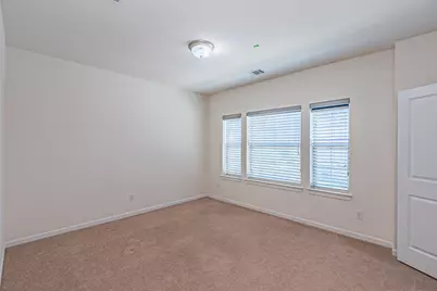 6769 E Prospect Way, Irving, TX 75063 - Photo 17