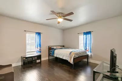 1506 E Waco Avenue, Dallas, TX 75216 - Photo 13